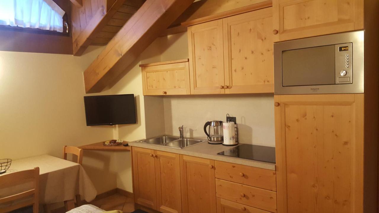 Casa Le Rondini Apartment วัลดิซอตโต ภายนอก รูปภาพ